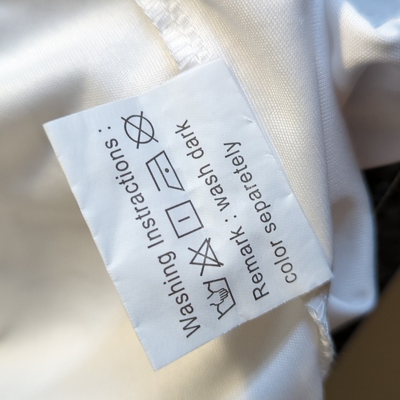 Set of 2 Hollise Minions Men's Short Sleeve T's Size L - Picture 9 of 10